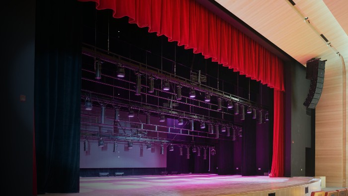 Escenario teatro de la Academia Ammán